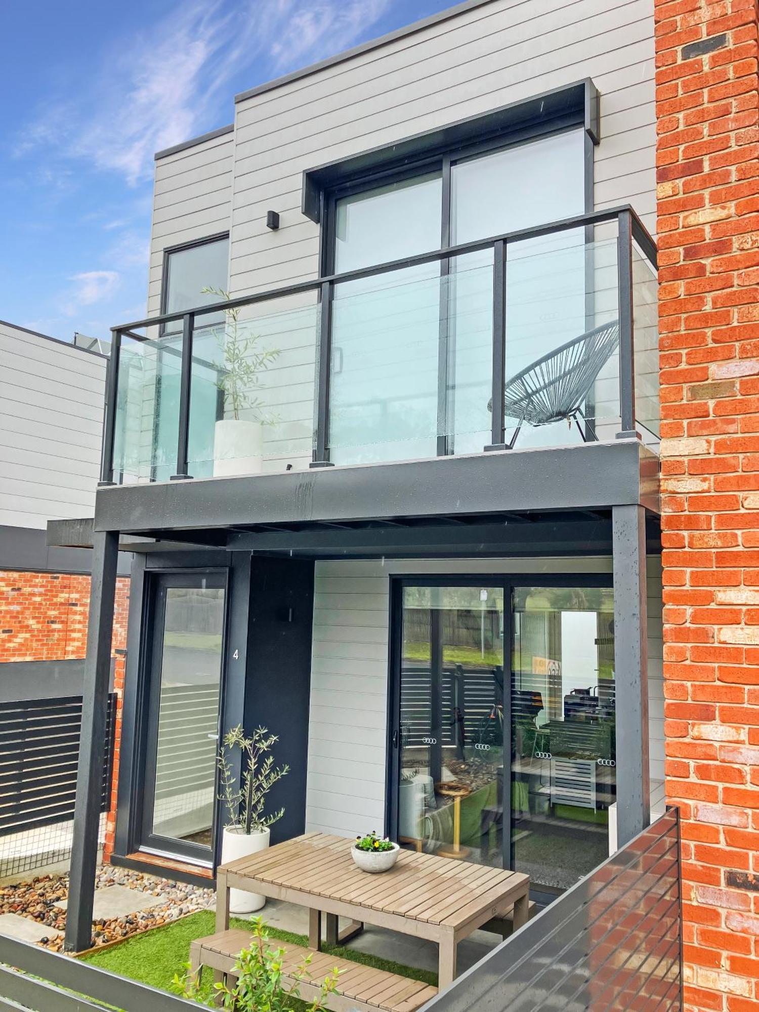 Private Room & Ensuite, In Shared Modern 2 Level Apartment - Full Use Of All Facilities Geelong Exterior photo