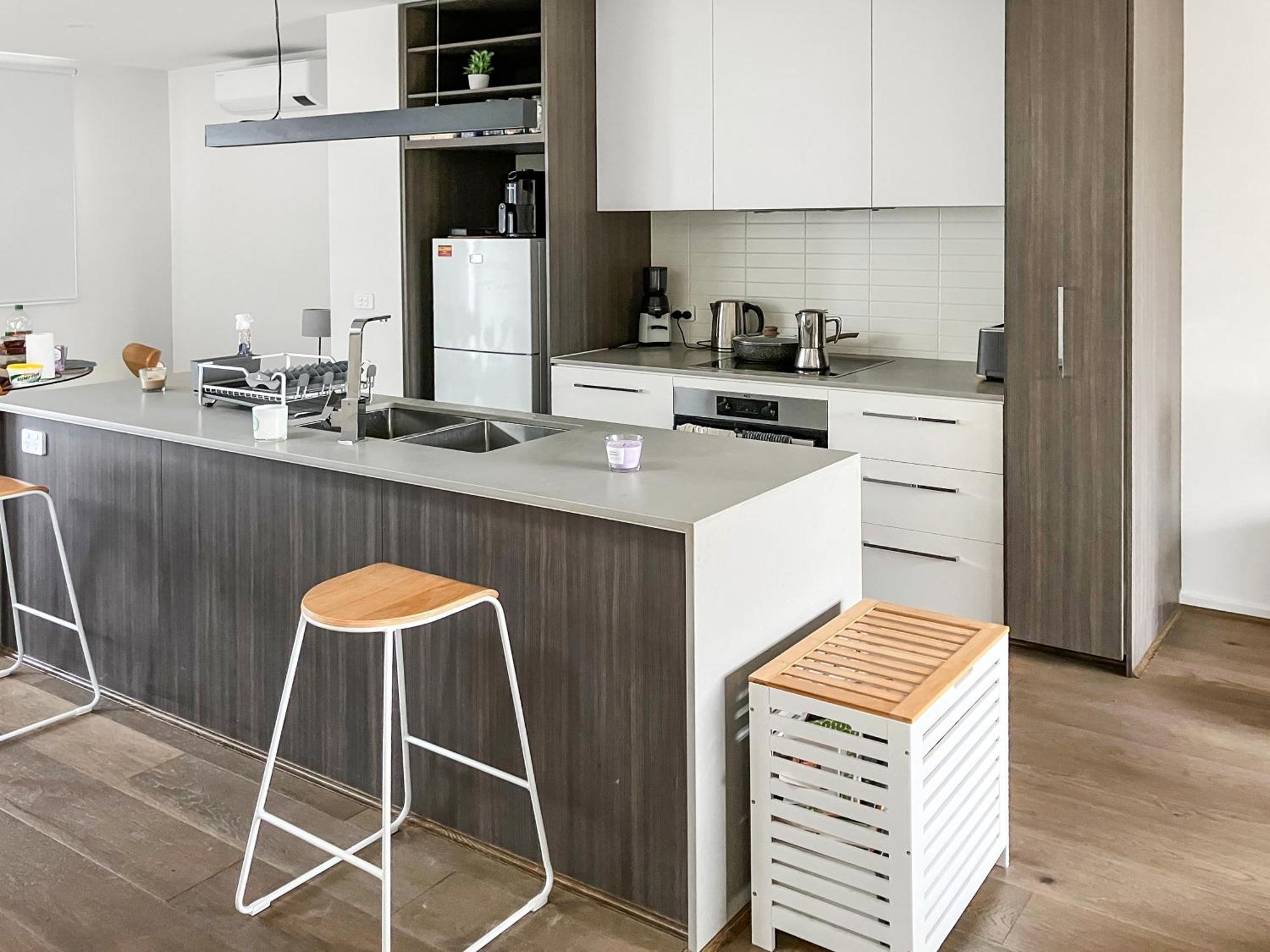 Private Room & Ensuite, In Shared Modern 2 Level Apartment - Full Use Of All Facilities Geelong Exterior photo